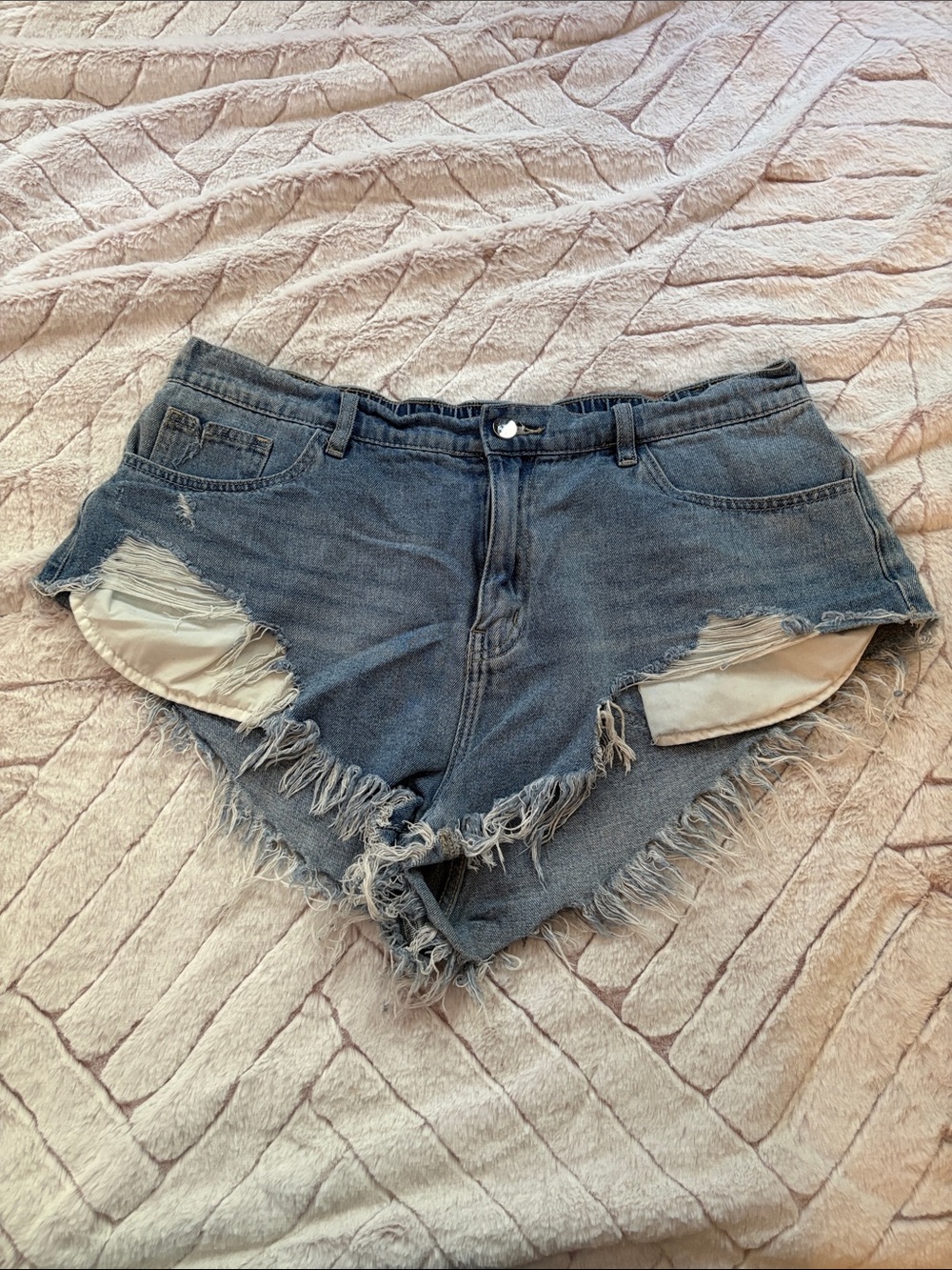 SHEIN Distressed Frayed Hem Denim Shorts - Blue